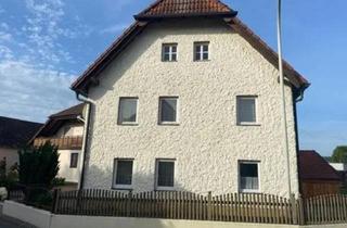 Haus kaufen in 93326 Abensberg, Abensberg - Haus mit großem Grundstück 675 qm renovierungsbedurftig