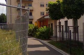 Wohnung kaufen in 92224 Amberg, Amberg - ETW 2-ZKB, AM, mit Balkon, sanierungsbedürftig, VB. 72.000.-