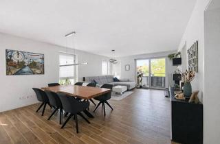 Wohnung kaufen in 71083 Herrenberg, Herrenberg - Neuwertige 3-Zimmer-Wohnung mit Balkon, Küche, TG in Herrenberg
