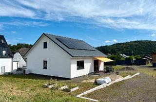 Haus kaufen in 56729 Ettringen, Ettringen - Barrierefreies Haus mit Sauna und Garage auf 907m2 zu verkaufen