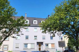 Wohnung kaufen in Huttropstr. 52, 45138 Huttrop, Gut geschnittene 3-Raum KDB DG-Wohnung