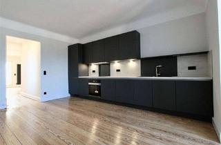 Wohnung kaufen in Wandsbeker Chaussee, 22089 Eilbek, Der Alster so nah - Sanierter Altbau mit Fahrstuhl - U Bahn Wartenau vor der Haustür