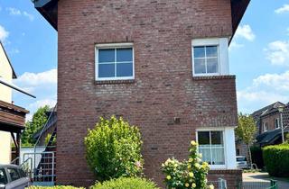 Wohnung kaufen in 47447 Moers, Wohnen direkt am Lauersforter Wald – wunderschöne EG Wohnung im Zweifamilienhaus *provisionsfrei*