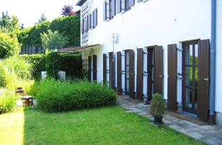 Wohnung kaufen in Aubachstraße 33, 93083 Obertraubling, Einzigartige Liebhaberwohnung in Oberhinkofen: Offene 2,5 Zimmer Souterrain-Oase mit 260 m² Garten