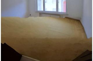 Wohnung kaufen in 42859 Remscheid, 2-Zimmer-Wohnung mit Balkon in Remscheid