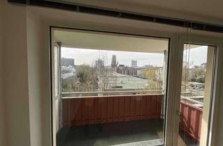 Wohnung kaufen in 40476 Derendorf, 2-Zimmer-Dachgeschosswohnung mit Aufzug in Düsseldorf-Derendorf