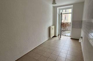 Wohnung mieten in Hölderlinstraße, 08525 Haselbrunn, *Große 2 Raum-Souterrainwohnung mit Terrasse, Wanne & Dusche*