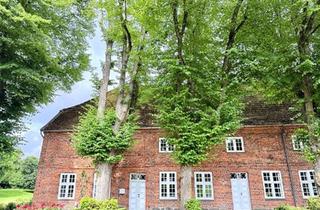 Wohnung mieten in Am Gutshof 3-4, 23827 Wensin, Einmalige und wunderschöne Doppelhaushälfte im Park mit Seeblick auf dem historischen Gut Wensin