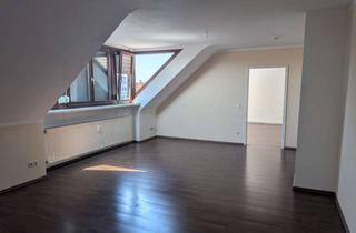 Wohnung mieten in Allersberger Straße 49, 90461 Glockenhof, 3 Zimmer DG-Wohnung Nahe Hauptbahnhof Nürnberg