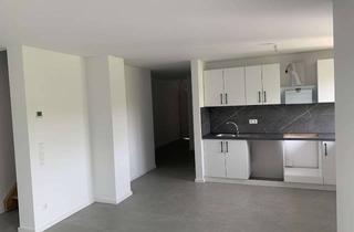 Wohnung mieten in Brauerei-Elsässer-Straße 28, 74177 Bad Friedrichshall, Stilvolle, neuwertige 3-Zimmer-Wohnung mit Balkon und EBK in Bad