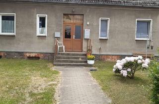 Haus kaufen in Am Dorfplatz, 16259 Oderaue, 4 WE Wohnhaus zu verkaufen 2 leer
