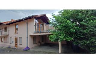 Haus kaufen in 67295 Bolanden, Haus mit großer Dachterrasse und Carport in ruhiger Lage