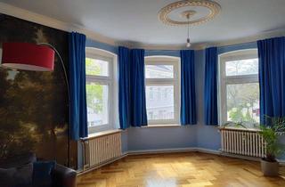 Wohnung kaufen in 24340 Eckernförde, Charmante Altbauwohnung mit 6,5 Zimmern in Eckernfördes Innenstadt in attraktiver Nähe zum Strand