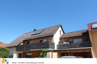 Wohnung kaufen in Goethestraße, 92331 Parsberg, Schöne 3 - 4 Zimmer-Dachgeschosswohnung mit Einbauküche, großem Balkon und zusätzlichem Dachboden