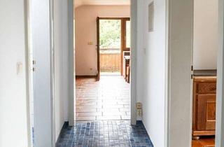 Wohnung mieten in 83404 Ainring, 2-Zimmer-Wohnung mit Balkon und Einbauküche in Ainring