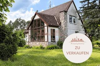 Einfamilienhaus kaufen in 15537 Grünheide, Freistehendes Einfamilienhaus mit Entwicklungspotenzial, nur eine Gehminute vom Peetzsee entfernt.