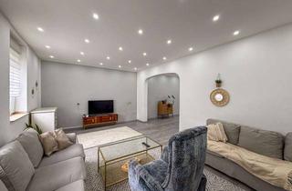 Doppelhaushälfte kaufen in 41836 Hückelhoven, Viel Raum zum Leben: charmante, modernisierte Doppelhaushälfte mit ca. 166 m² Wohnfläche und Garten!