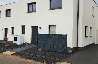 Haus mieten in An Der Wachhecke, 53902 Bad Münstereifel, Neubau! Erstbezug einer DHH mit Solar in Bad Münstereifel