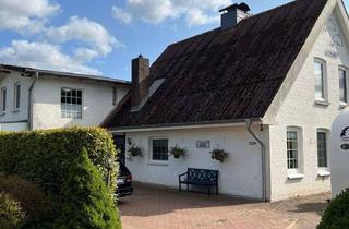 Haus mieten in 24576 Hitzhusen, Charmantes Einfamilienhaus mit Kamin, Sauna und Garten in Hitzhusen