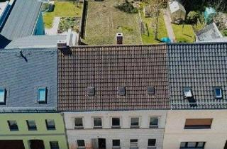 Reihenhaus kaufen in 04626 Schmölln, Schmölln - Charmantes Reihenhaus mit großem Potenzial in Schmölln