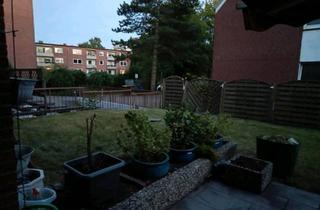Wohnung kaufen in 22880 Wedel, Wedel - Eigentumswohnung mit Terrasse, Garagenplatz, Dachboden und keller