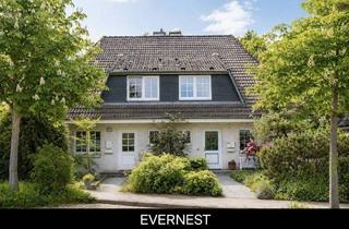Haus kaufen in 14469 Potsdam, Potsdam - Semi detached house - charming family residence with swimming pool