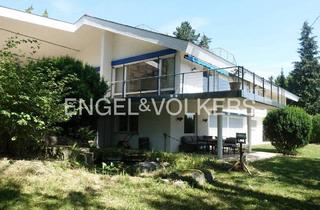 Haus kaufen in 72072 Tübingen, Tübingen - Architektonische Glanzleistung trifft Gartenparadies und Innenpool . Highlight der Kreßbacher Villensiedlung