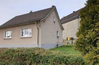 Einfamilienhaus kaufen in 51503 Rösrath, Rösrath - amarc21 - freistehendes kl. Einfamilienhaus auf gr. Grundstück