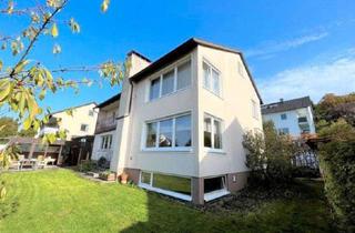 Einfamilienhaus kaufen in 97456 Dittelbrunn, Dittelbrunn - Großzügiges Einfamilienhaus mit Garten, Wintergarten & Schwimmbad