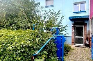 Mehrfamilienhaus kaufen in 75179 Pforzheim, Pforzheim - Mehrfamilienhaus mit Potenzial in Top-Lage Pforzheim-Arlinger