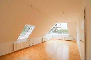 Haus kaufen in 16540 Hohen Neuendorf, Hohen Neuendorf - Bezugsfrei! Großzügige Maisonettewohnung mit Balkon + Stellplatz in Hohen Neuendorf