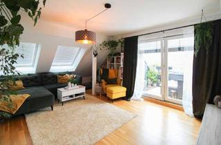 Wohnung kaufen in 04299 Leipzig, Leipzig - Freistehende 3 Zimmer Dachgeschosswohnung in Leipzig Stötteritz mit Aufzug und Loggia
