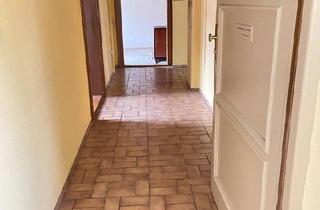 Wohnung kaufen in 84034 Landshut, Landshut - Sanierungsbedürftige 3 Zi Whg LA-Flutmulde