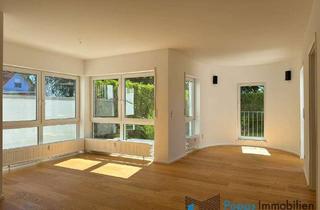 Wohnung kaufen in 65779 Kelkheim, Lichtdurchflutete 2-Zimmer-Wohnung mit traumhaftem Garten