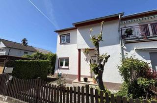 Wohnung kaufen in Am Bachgrund 9a, 68623 Lampertheim, Charmante Wohnung mit Terrasse und Garten in attraktiver Lage