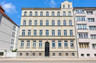 Wohnung kaufen in 04275 Südvorstadt, Charmante 2-Zimmer-Dachgeschosswohnung mit Balkon im Leipziger Süden