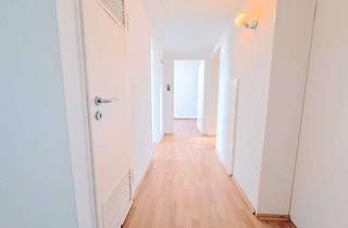 Wohnung kaufen in 41515 Grevenbroich, Gut geschnittene 3-Zimmer-Wohnung mit Loggia