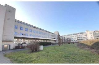 Wohnung kaufen in Billy-Wilder-Promenade 45, 14167 Lichterfelde, ** PROVISIONSFREI** Bezugsfreie attraktive Single-Wohnung mit Außenstellplatz