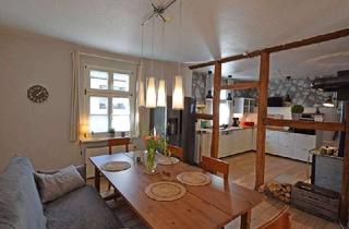 Wohnung kaufen in 42287 Wuppertal, Altbaucharme trifft auf moderne Ausstattung
