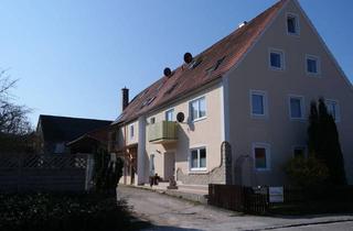 Wohnung mieten in Geibenstettener Straße 27, 93333 Neustadt, Ruhige, idylische Wohnung auf 2 Etagen mit eigenem Zugang 5 Zi mit Küche und Bad