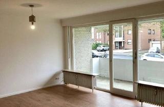Wohnung mieten in Urftstraße 111, 41239 Schmölderpark, Renovierte 3. Zi.- Wohnung mit 2 Balkonen und Küche