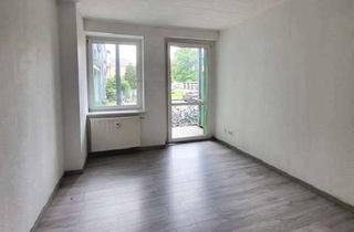 Wohnung mieten in Puschkinstraße 21, 04838 Eilenburg, *Einziehen, selbst renovieren und 3 Monate Kaltmiete sparen* 2-Raumwohnung + Balkon+ EBK-Option!