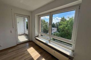 Wohnung mieten in Buchenweg, 04435 Schkeuditz, Schöne Drei-Raumwohnung mit Balkon in Schkeuditz OT Radefeld