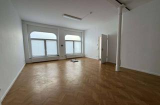 Wohnung mieten in Melbeckstr. 22, 42655 Solingen-Mitte, Neuwertige 1-Zimmer-Wohnung in aufwendig saniertem Altbau in zentraler Lage von Solingen-Mitte