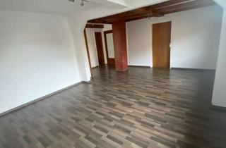 Wohnung mieten in Lindachstraße 26, 72764 Reutlingen, Geräumige und sanierte 2-Zimmer-Wohnung mit Balkon und Einbauküche in Reutlingen