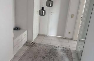 Wohnung mieten in Flößerweg 65, 55252 Mainz-Kastel, Schöne 2-Zimmer-Dachgeschosswohnung mit Balkon in bester Lage