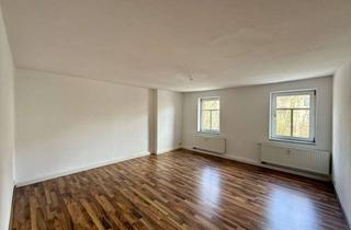 Wohnung mieten in Staupitzstraße 26, 04720 Döbeln, Schöne großzügige 4-Raumwohnung mit Balkon, Einbauküche und 2 Bädern