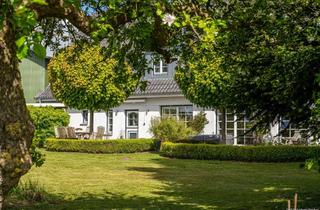 Haus kaufen in 24991 Freienwill, Einzigartiger Dreiseitenhof für Pferdeliebhaber – hochwertig kernsaniert nahe Flensburg