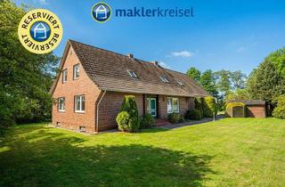 Einfamilienhaus kaufen in 26487 Blomberg, Großzügiges Einfamilienhaus mit Einliegerwohnung, Nebengebäude und weitläufigem Grundstück in Blombe