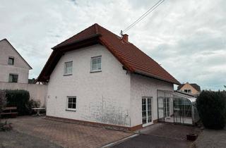 Einfamilienhaus kaufen in Von-Reifenberg Straße 7a, 56235 Ransbach-Baumbach, Zuhause mit Potenzial: Einfamilienhaus in ruhiger zweiter Baureihe